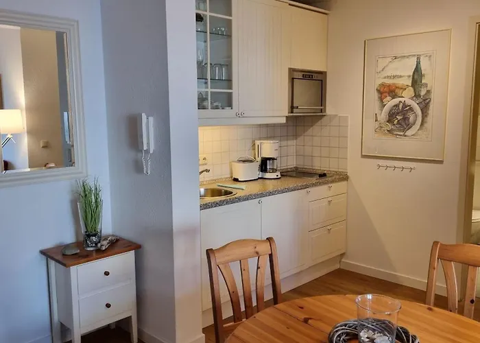 Strandstrasse 32 - 04-15 Apartment